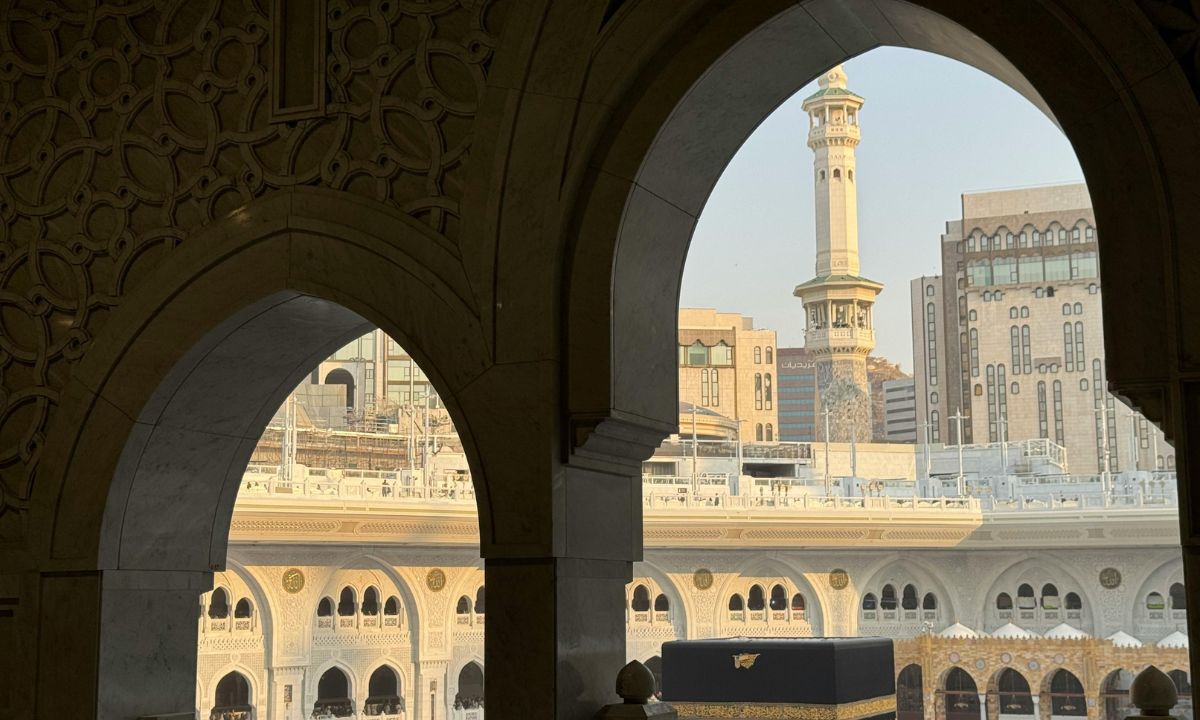 Book Umrah Packages from New York Umrah Travel Agency Salah Travels.